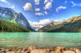 HỒ LOUISE – VIÊN NGỌC BÍCH CỦA CANADA