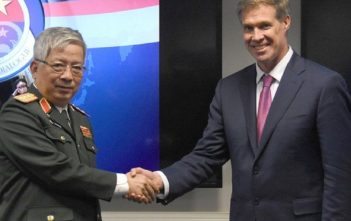 Chuyến đi nhiều thách thức của Tướng Việt Nam đến Mỹ