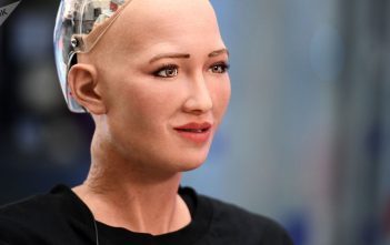 “Người đẹp Sophia công dân robot” đầu tiên trên thế giới sắp ghé thăm Hà Nội