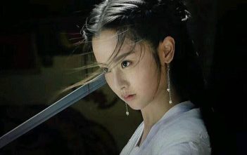 Tiểu Long Nữ phiên bản 2018: Xinh đẹp, khí chất chẳng kém cạnh Lưu Diệc Phi!
