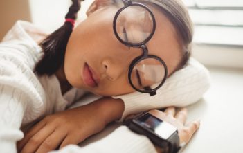 Có thể học ngoại ngữ khi đang ngủ không?