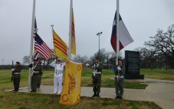 Lễ chào quốc kỳ đầu năm tại Tượng Đài Việt Mỹ Dallas-Fort Worth