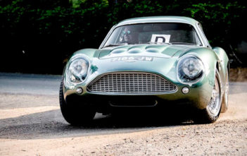 Aston Martin sắp trình làng cặp siêu xe trị giá 8 triệu USD