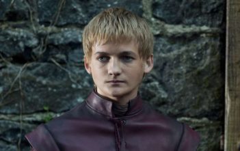 8 “tai nạn” khiến đoàn phim Game of Thrones lao đao suốt 9 năm thực hiện thiên sử bi tráng