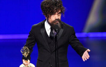 Mùa 8 bị chê tơi tả, ‘Game of Thrones’ vẫn đại thắng Emmy 2019