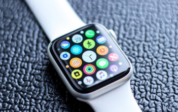 Khổ chủ ham rẻ gặp ngay cú lừa Black Friday: Đặt mua Apple Watch giá hời để nhận… cái thông tắc toilet