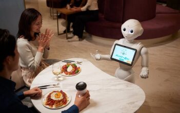 Nhật Bản đã có quán cà phê robot đầu tiên