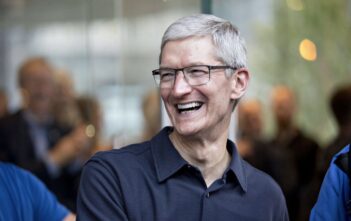 ‘Khu vườn đóng’ của Apple ngày càng rộng cửa