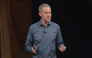 Đây là nhân vật số 2 ở Apple: Mức lương đã vượt cả Tim Cook, được dự đoán sẽ trở thành CEO kế nhiệm
