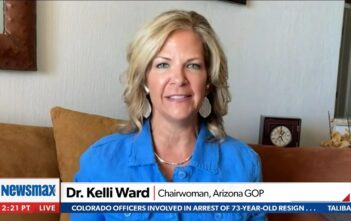 ARIZONA SẺ KÉO CÁC TIỂU BANG KHÁC KIỂM PHIẾU