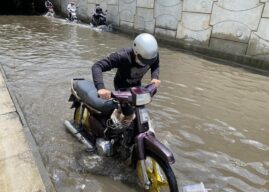 Vừa cho xe chạy 4 tháng, hầm chui hơn $3 triệu ở Sài Gòn ngập nặng